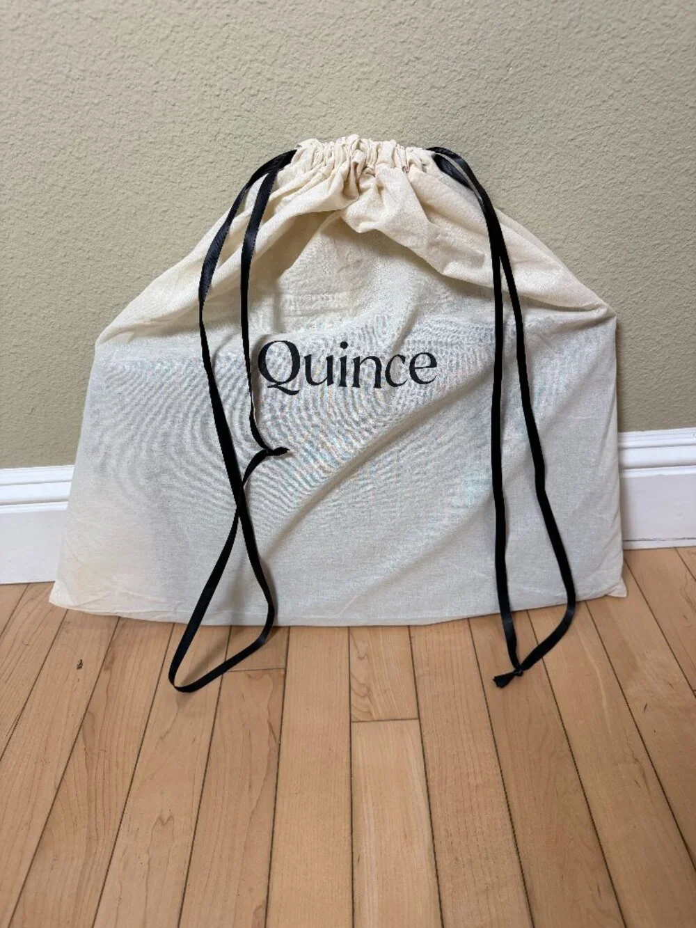 QUINCE Excursion Italian Leather Tech Folio New NWT Black Pebbled w Dustbag